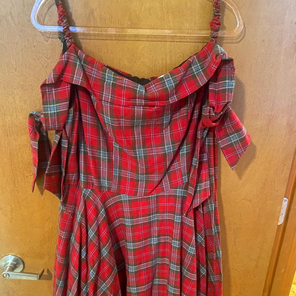 Magnolia Place Unique Vintage 3x Red Green Plaid Dress
